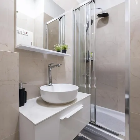 Apartment Tinel *