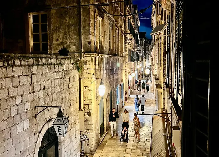 Tinel Апартаменты *